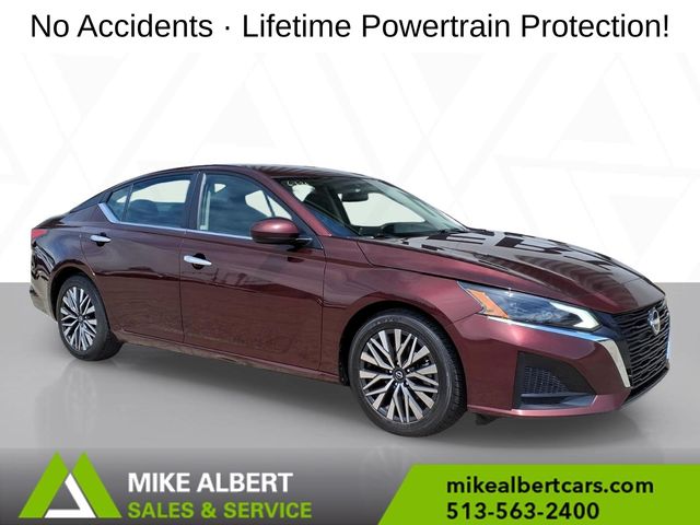 Garnet Pearl Metallic 2023 Nissan Altima Sedan Front-Wheel Drive Continuously Variable Transmission