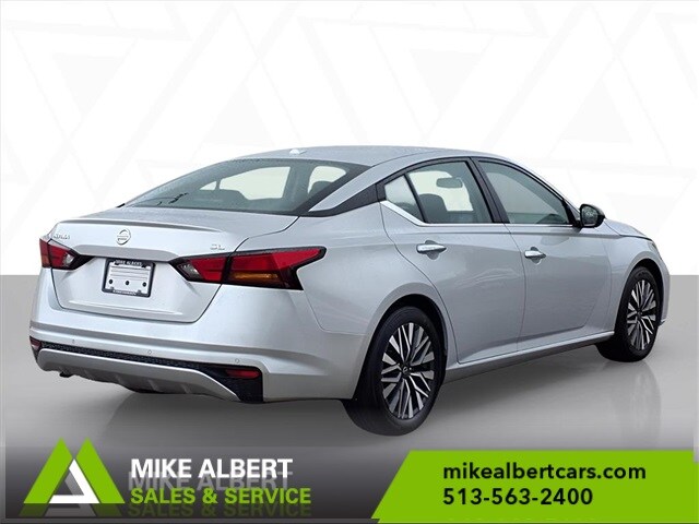 2024 Nissan Altima 2.5 SV photo 4