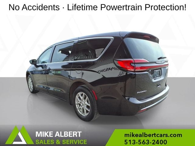 View vehicle photo 5