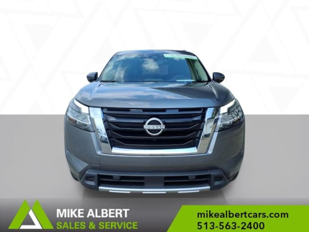 Used 2023 Nissan Pathfinder SL SUV