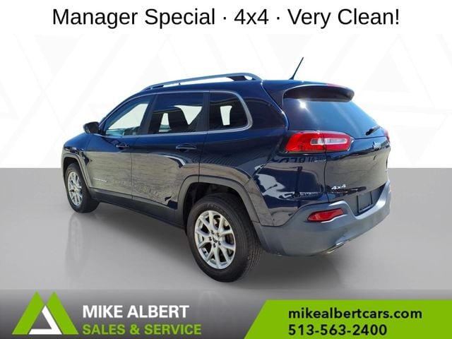 View vehicle photo 5