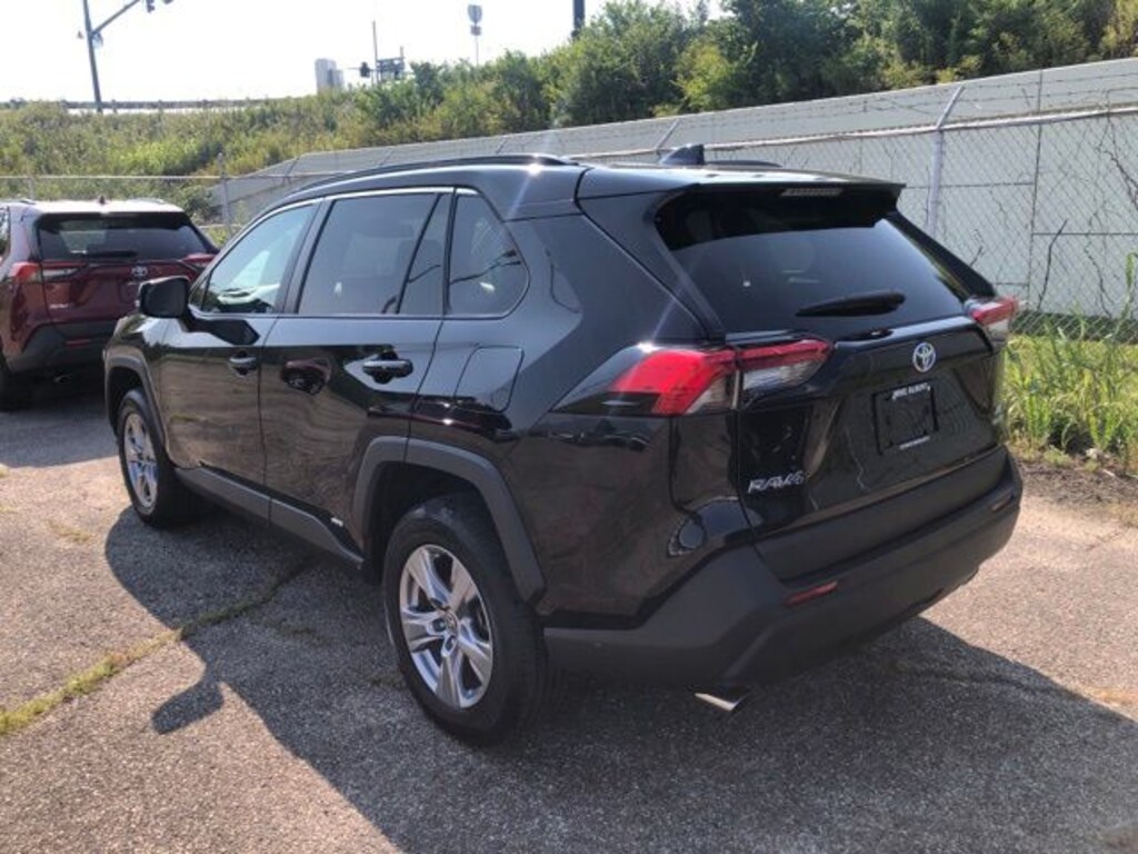 Used 2022 Toyota RAV4 Hybrid XLE SUV