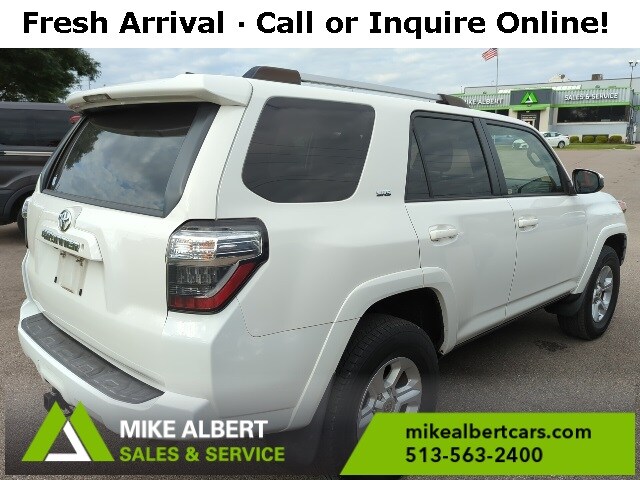 2019 Toyota 4Runner SR5 photo 3