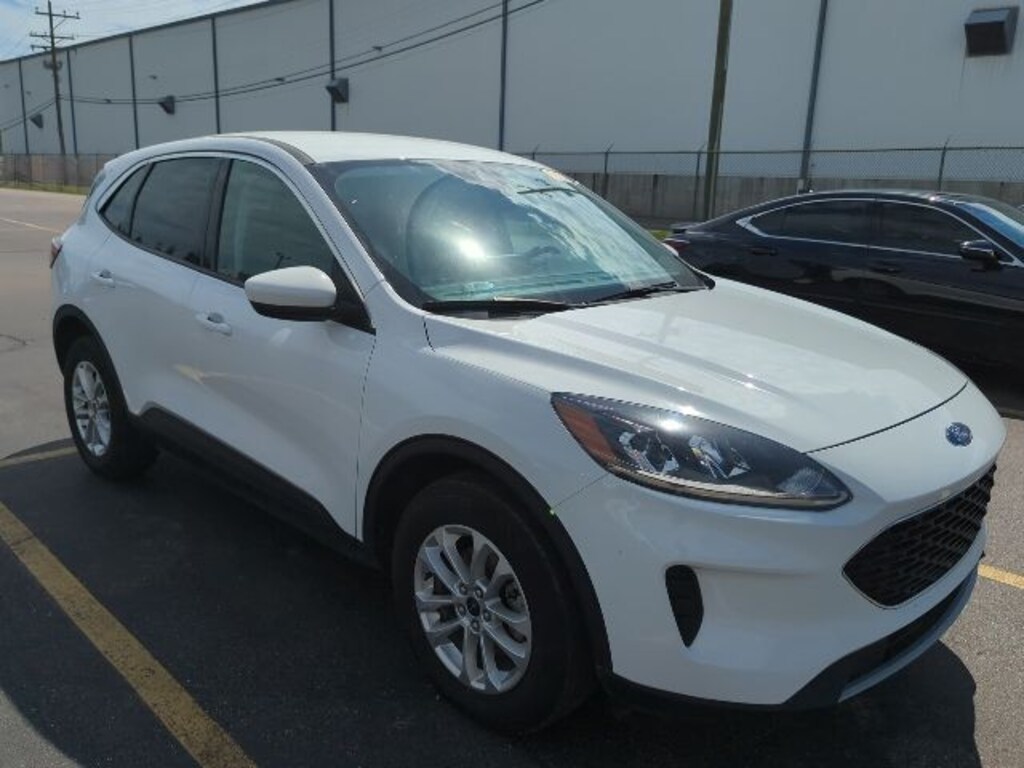 Used 2021 Ford Escape Hybrid SE SUV