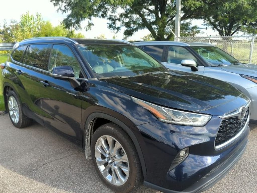 Used 2022 Toyota Highlander Limited SUV