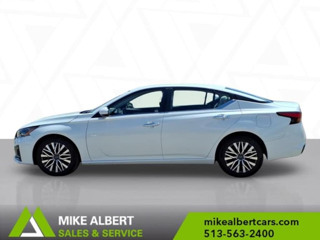 Used 2023 Nissan Altima 2.5 SV Sedan
