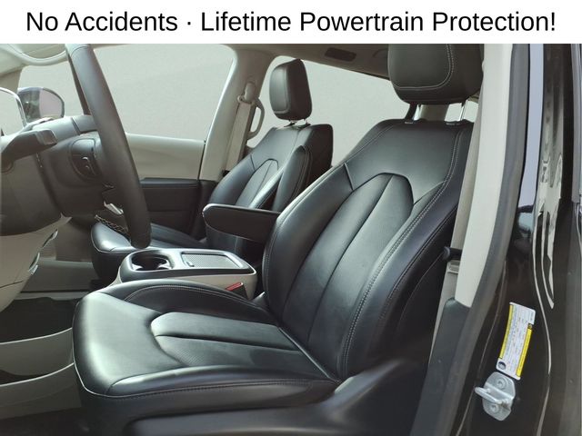 2024 Chrysler Pacifica Touring L - Photo 12