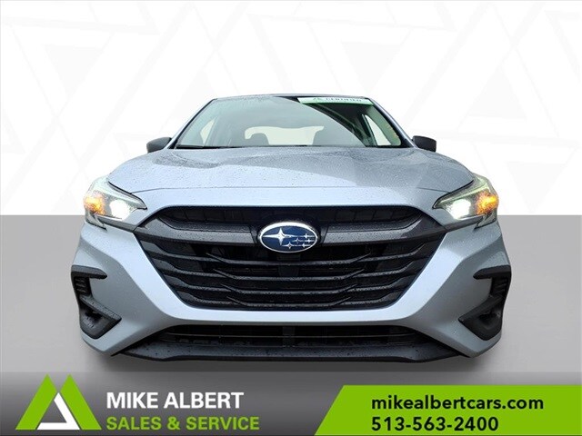 2024 Subaru Legacy Base photo 2