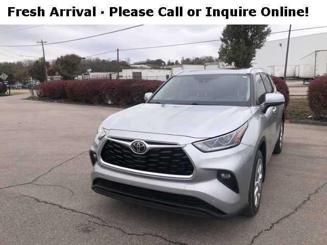 2022 Toyota Highlander Limited photo 2