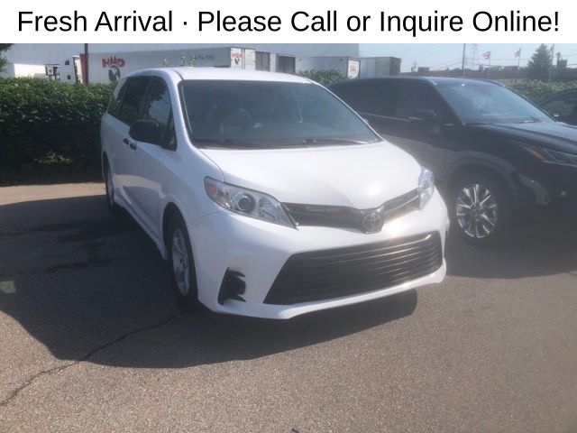 2020 Toyota Sienna L V6 7-Passenger FWD's photo