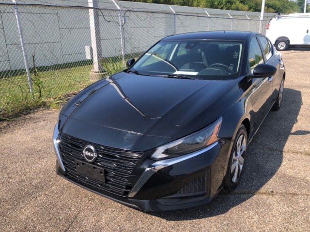 Used 2023 Nissan Altima 2.5 S Sedan