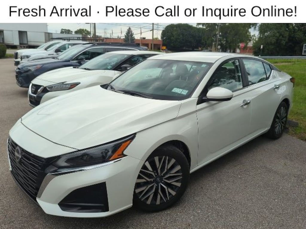 Used 2023 Nissan Altima 2.5 SV Sedan