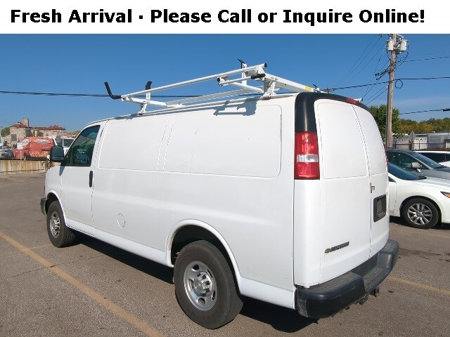2020 Chevrolet Express 2500 Cargo Van photo 2