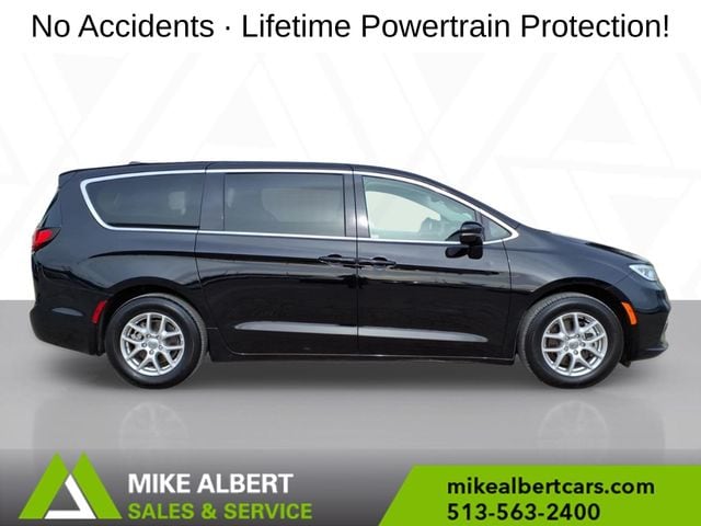2024 Chrysler Pacifica Touring L - Photo 8