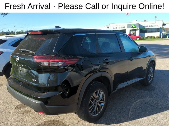 Used 2024 Nissan Rogue S SUV