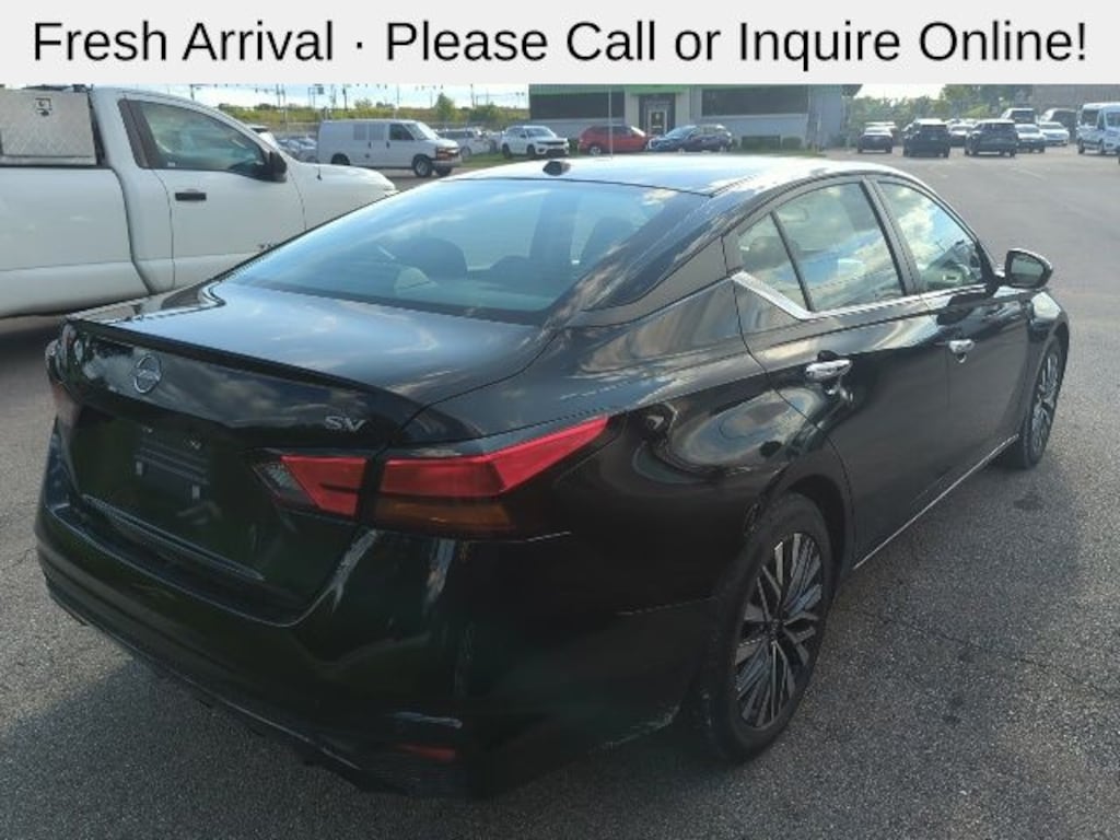 Used 2023 Nissan Altima 2.5 SV Sedan