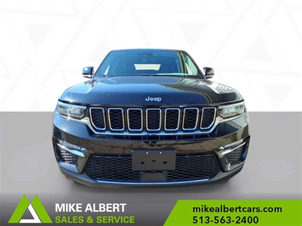 Used 2023 Jeep Grand Cherokee Limited SUV