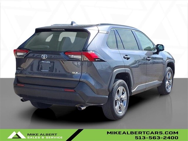 2024 Toyota RAV4 XLE photo 4