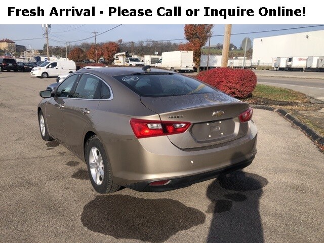 2023 Chevrolet Malibu LS photo 3