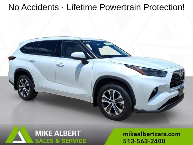 Pearl 2022 Toyota Highlander SUV / Crossover All-Wheel Drive 8-Speed Automatic