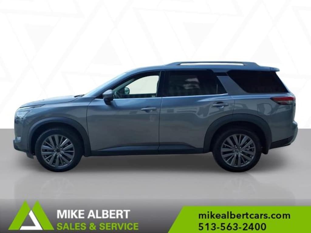Used 2023 Nissan Pathfinder SL SUV