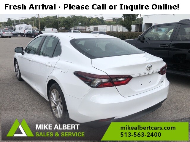 2021 Toyota Camry LE photo 3