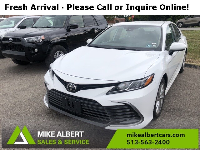 2021 Toyota Camry LE photo 2