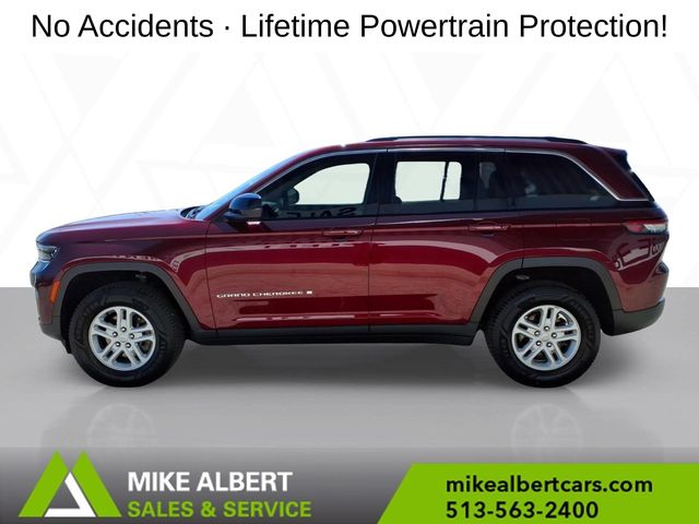 View vehicle photo 4