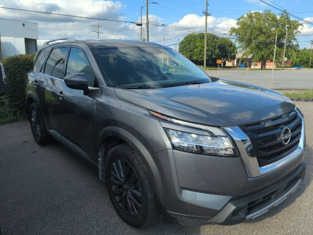 Used 2023 Nissan Pathfinder SL SUV