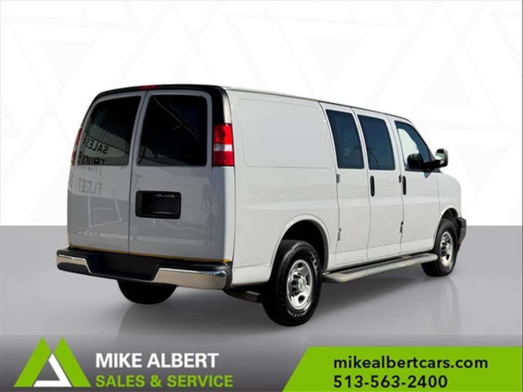 Used 2022 Chevrolet Express 2500  Cargo Van
