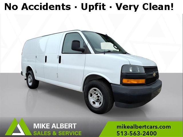 2019 Chevrolet Express Cargo Work Van's photo