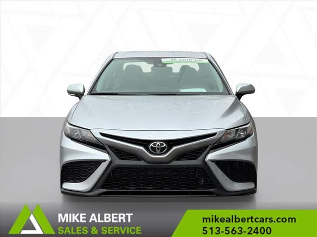 Used 2023 Toyota Camry SE Sedan