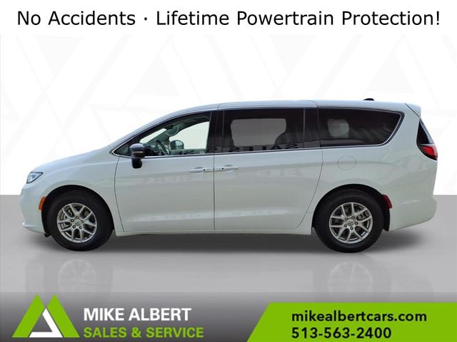 View vehicle photo 4