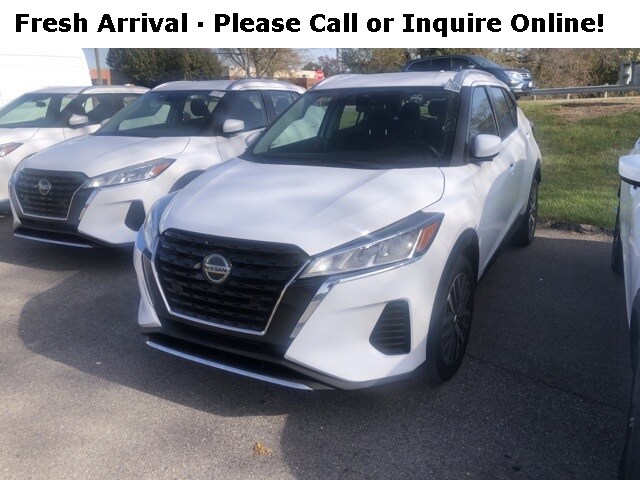 2021 Nissan Kicks SV photo 2