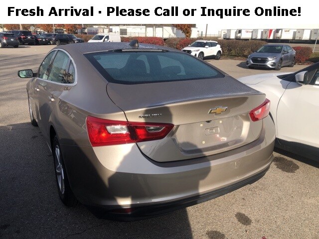 2023 Chevrolet Malibu LS photo 3