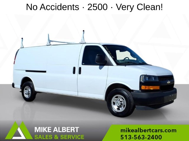 Summit White 2022 Chevrolet Express Cargo Van Rear-Wheel Drive 6-Speed Automatic Overdrive