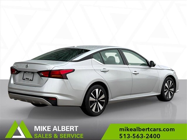 2022 Nissan Altima 2.5 SV photo 4
