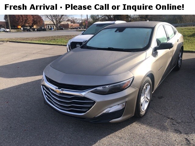 2023 Chevrolet Malibu LS photo 2