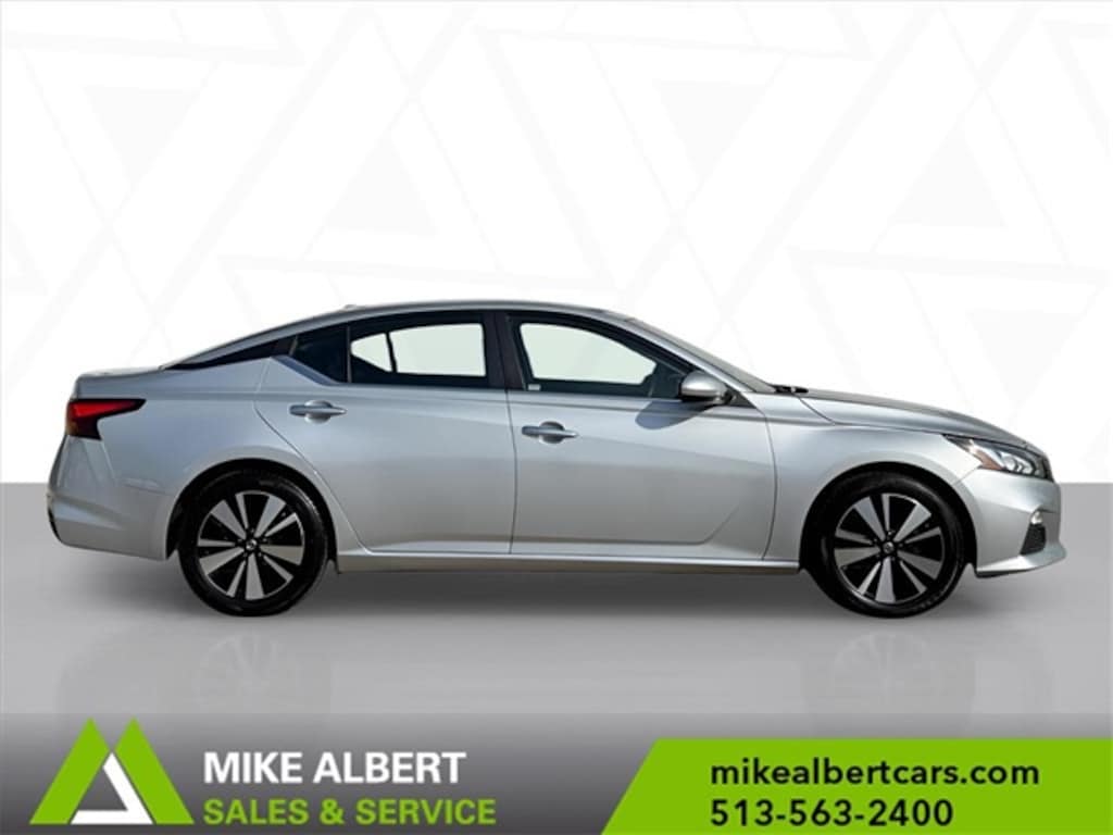 Used 2022 Nissan Altima 2.5 SV Sedan
