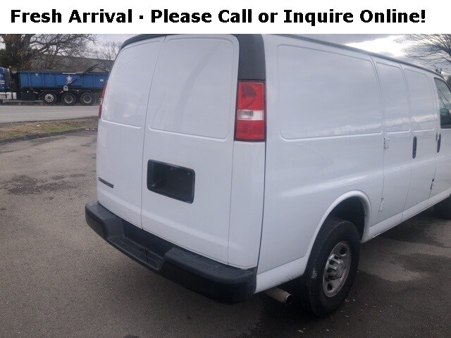 2019 Chevrolet Express 2500 Cargo Van photo 2