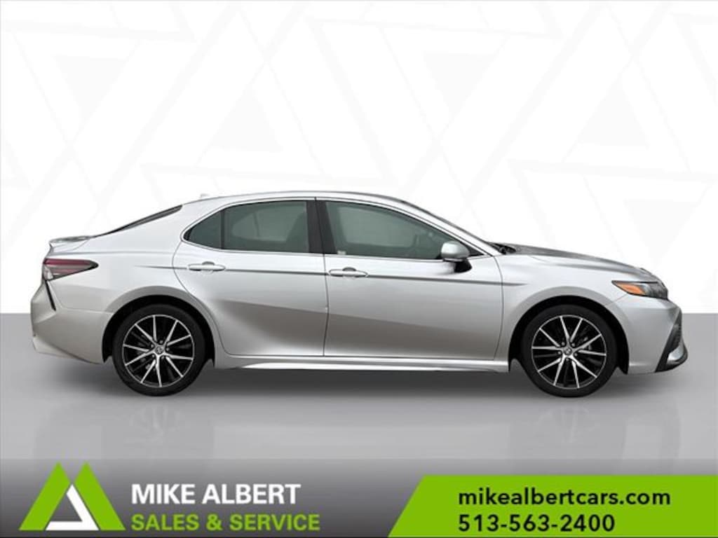 Used 2023 Toyota Camry SE Sedan