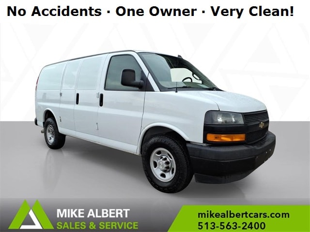 2019 Chevrolet Express Cargo Work Van's photo