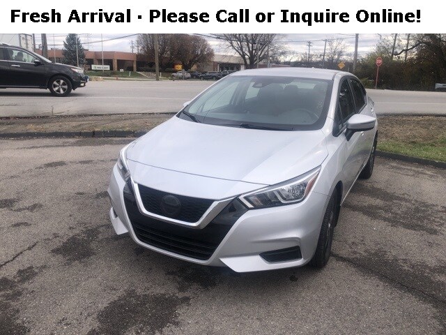 2021 Nissan Versa 1.6 SV photo 2