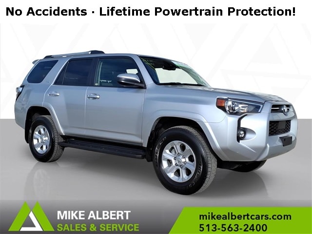 2023 Toyota 4Runner SR5's photo