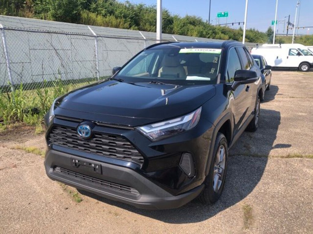 Used 2022 Toyota RAV4 Hybrid XLE SUV