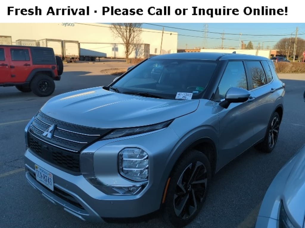 Used 2024 Mitsubishi Outlander SE SUV
