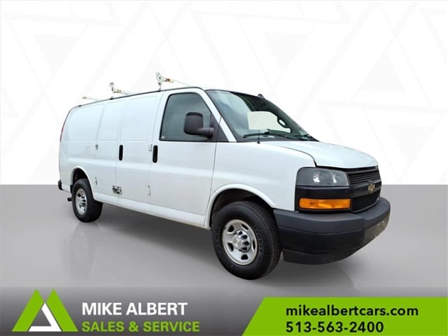 2019 Chevrolet Express Cargo Work Van's photo