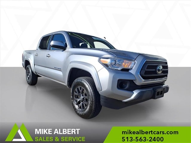 2021 Toyota Tacoma SR5's photo