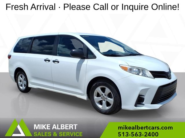 Super White 2020 Toyota Sienna Minivan Front-Wheel Drive 8-Speed Automatic