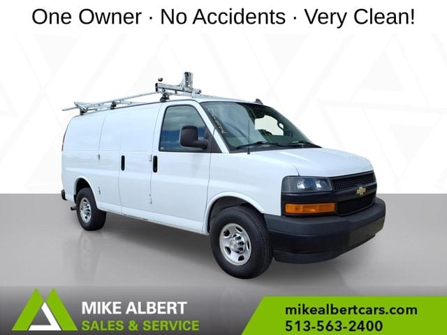 2021 Chevrolet Express 3500 Work Van HD's photo